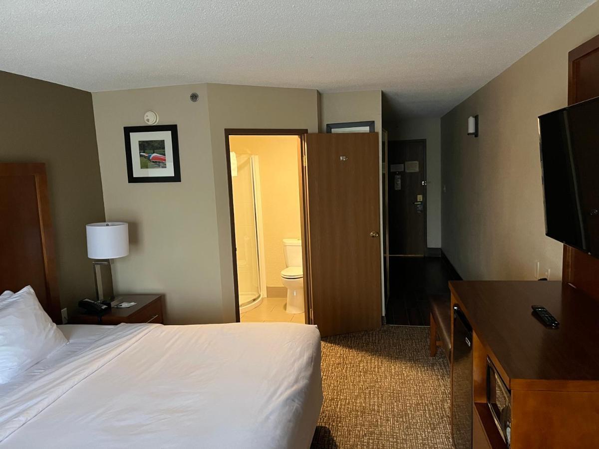 Wingate By Wyndham Clearfield Hotel Bagian luar foto
